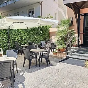 Iride Suite, Breakfast&brunch - Ideale Per Famiglie E Coppie Hotel